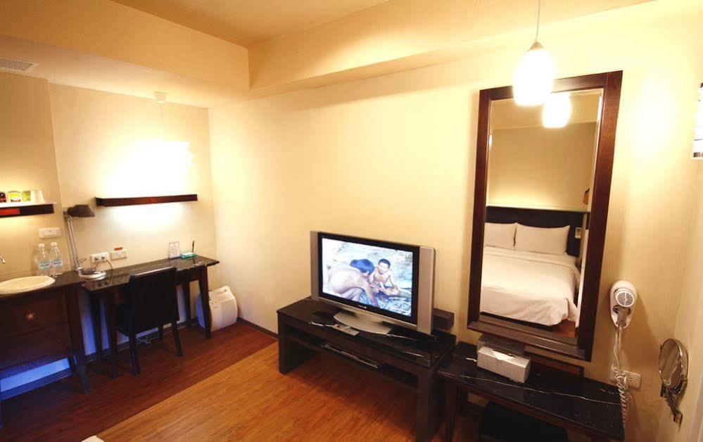 Kindness Xin Jue Jiang Otel Kaohsiung Dış mekan fotoğraf