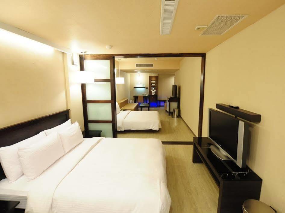 Kindness Xin Jue Jiang Otel Kaohsiung Dış mekan fotoğraf