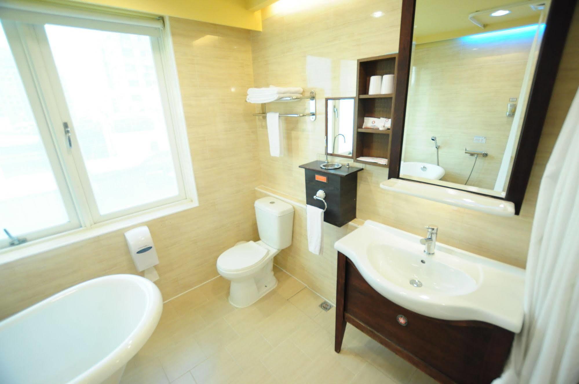 Kindness Xin Jue Jiang Otel Kaohsiung Dış mekan fotoğraf