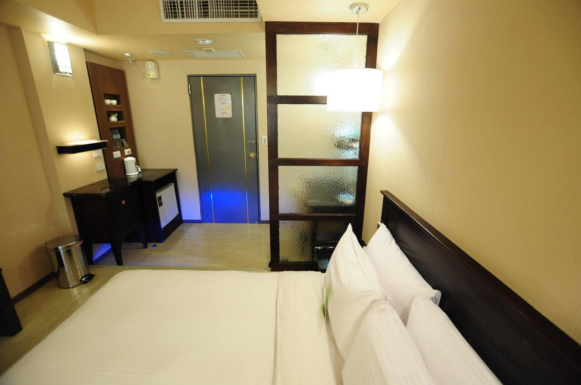 Kindness Xin Jue Jiang Otel Kaohsiung Dış mekan fotoğraf