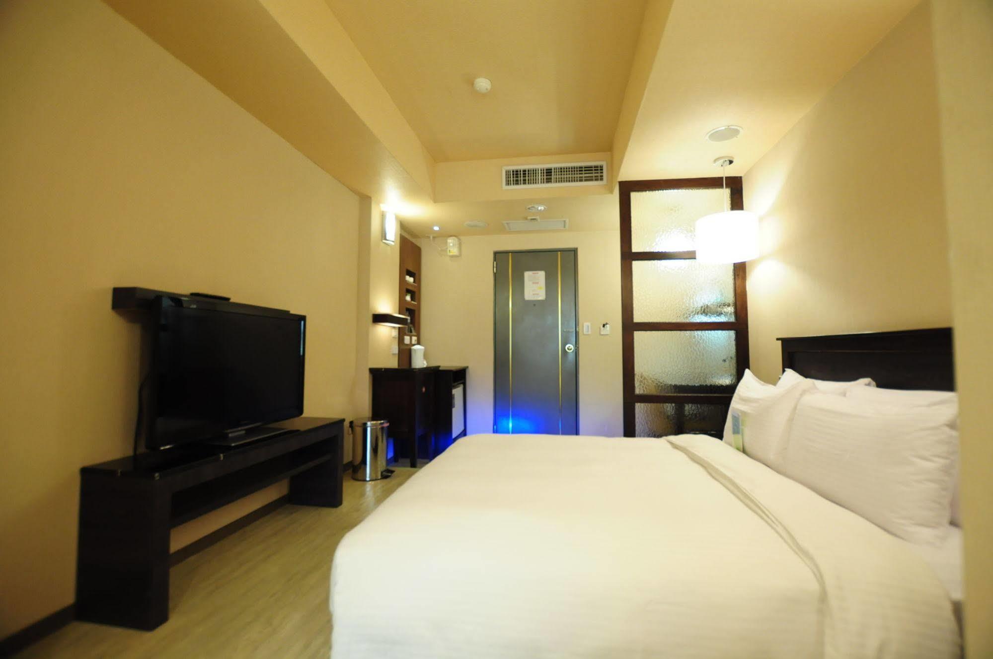 Kindness Xin Jue Jiang Otel Kaohsiung Dış mekan fotoğraf