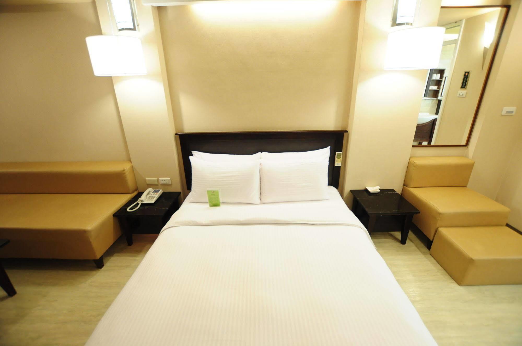 Kindness Xin Jue Jiang Otel Kaohsiung Dış mekan fotoğraf