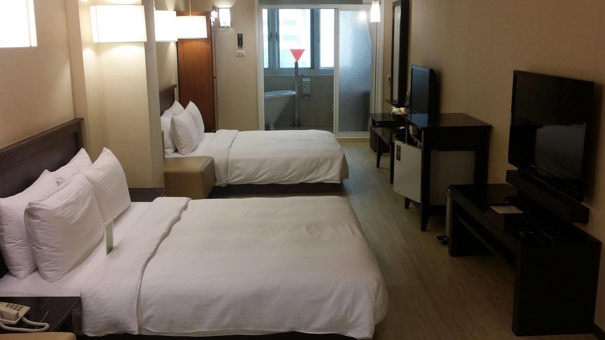 Kindness Xin Jue Jiang Otel Kaohsiung Dış mekan fotoğraf