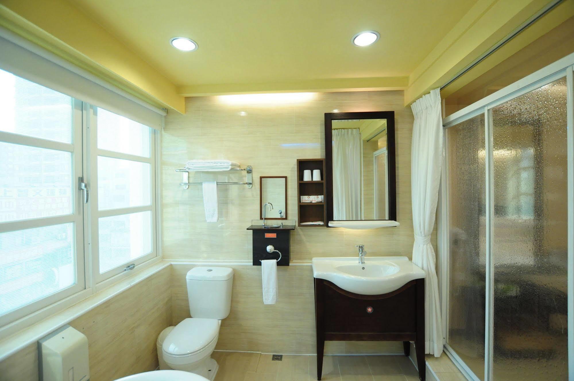 Kindness Xin Jue Jiang Otel Kaohsiung Dış mekan fotoğraf