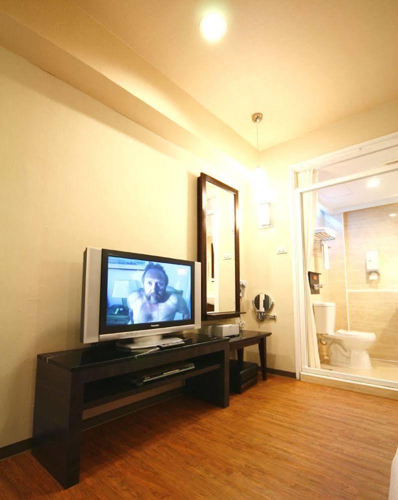Kindness Xin Jue Jiang Otel Kaohsiung Dış mekan fotoğraf